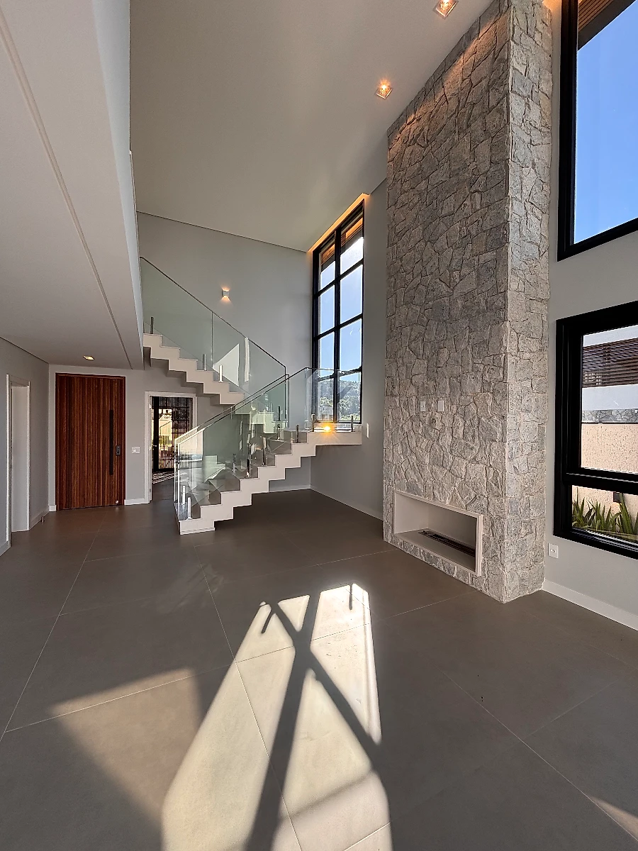 Casa em Pedra Branca, Palhoça. 4 quartos, 28240m². Imagem 6 de 22