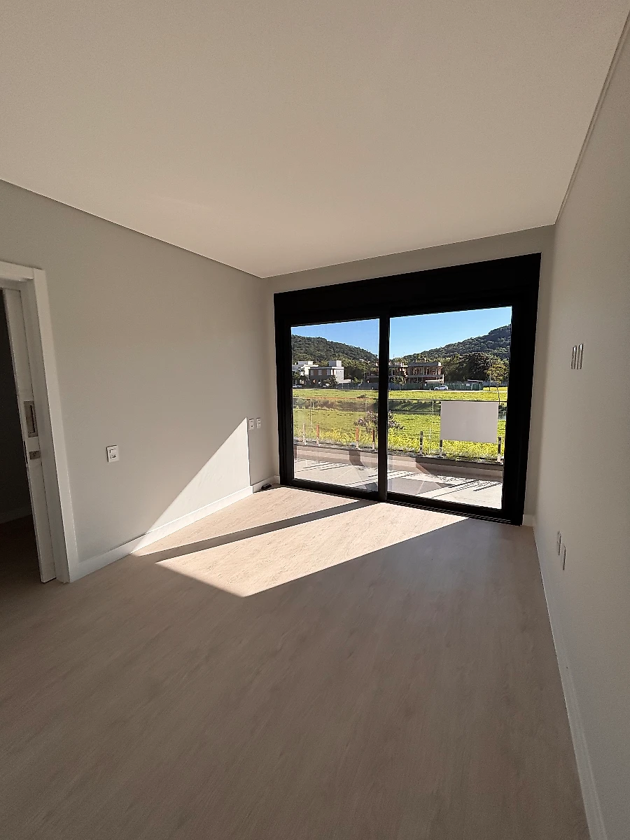Casa em Pedra Branca, Palhoça. 4 quartos, 28240m². Imagem 16 de 22
