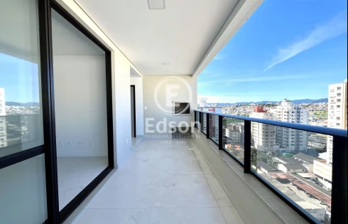 Apartamento em Kobrasol, São José