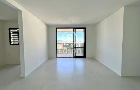 Apartamento em Kobrasol, São José