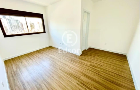 Apartamento em Kobrasol, São José