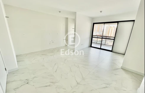 Apartamento em Kobrasol, São José