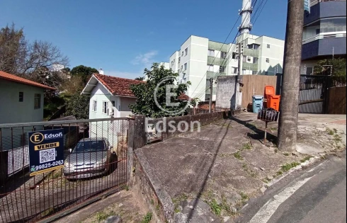 Terreno em Capoeiras, Florianópolis