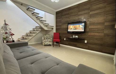 Casa em Flor de Nápolis, São José