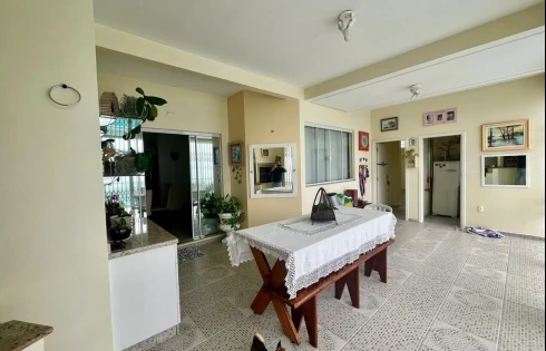 Casa em Ponta de Baixo, São José