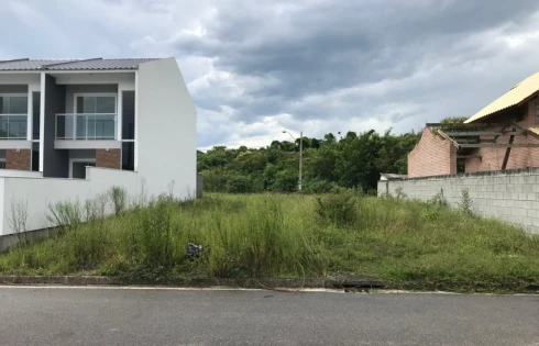 Terreno em Forquilhas, São José