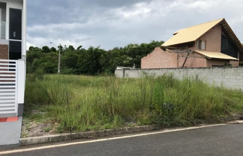 Terreno em Forquilhas, São José