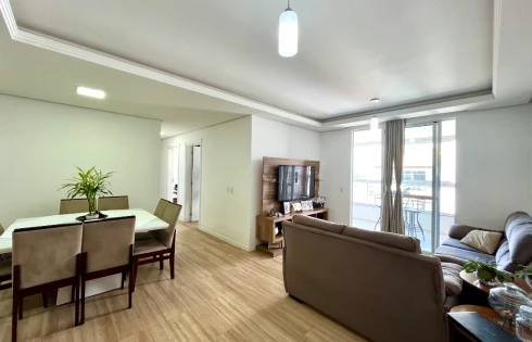 Apartamento em Praia Comprida, São José