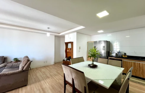 Apartamento em Praia Comprida, São José
