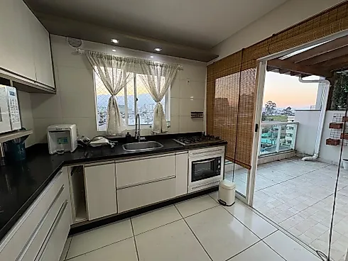 Apartamento com 2 quartos em Pagani, Palhoça