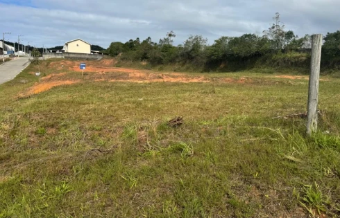 Terreno em Forquilhas, São José