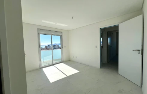 Apartamento em Barreiros, São José
