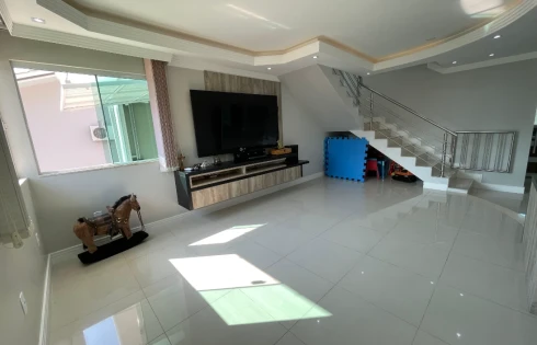 Casa em Caldas da Imperatriz, Santo Amaro da Imperatriz