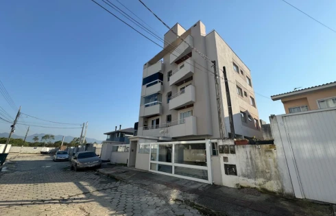 Apartamento em Caminho Novo, Palhoça