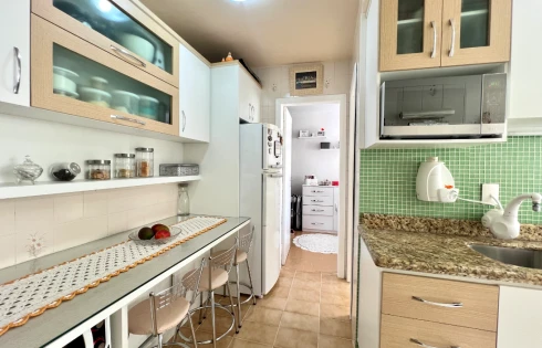 Apartamento em Praia Comprida, São José