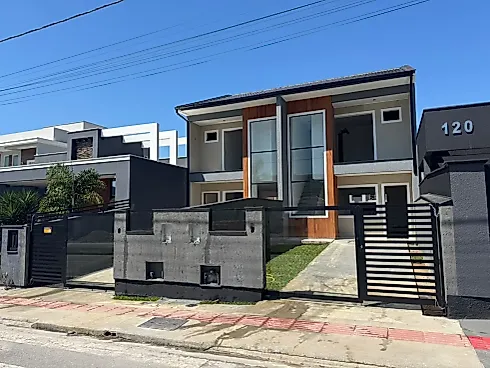 Sobrado Geminado com 2 quartos em Bela Vista, Palhoça