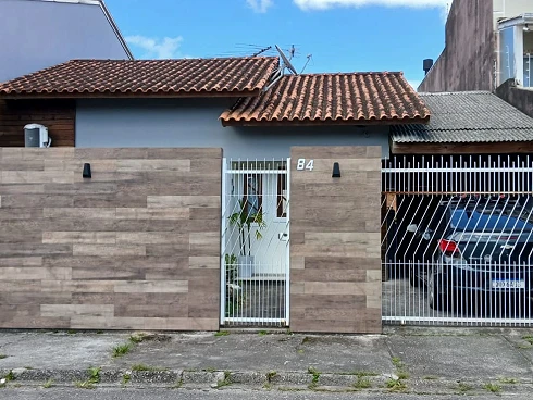Casa em Madri, Palhoça