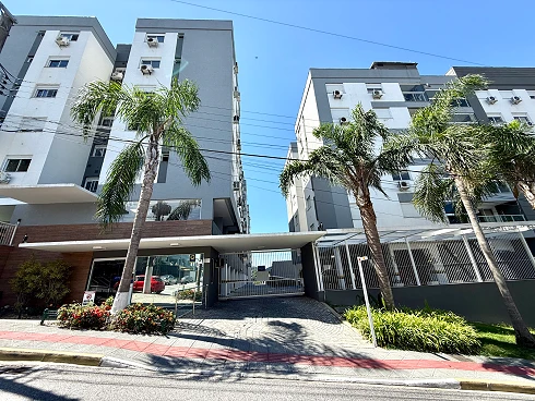 Apartamento em Praia Comprida, São José