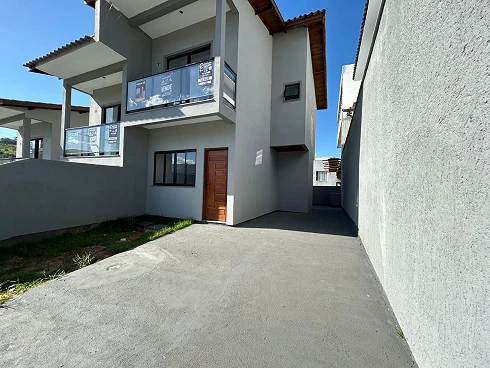 Sobrado geminado em Bela Vista, Palhoça