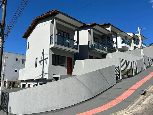 Sobrado geminado em Bela Vista, Palhoça