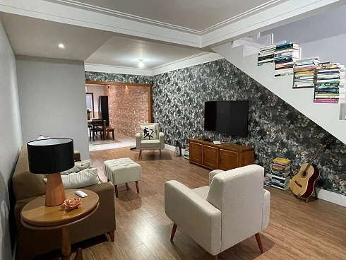 Sobrado geminado em Forquilhas, São José