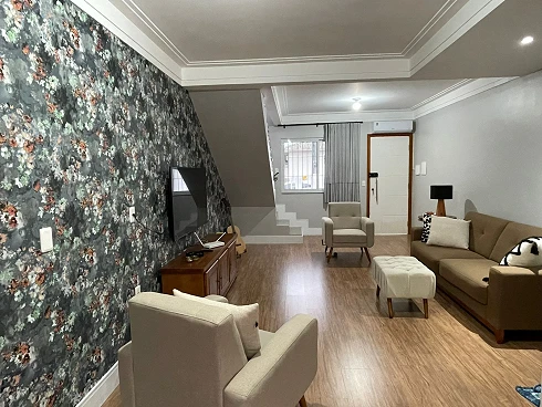 Sobrado geminado em Forquilhas, São José