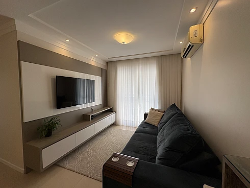 Apartamento em Kobrasol, São José
