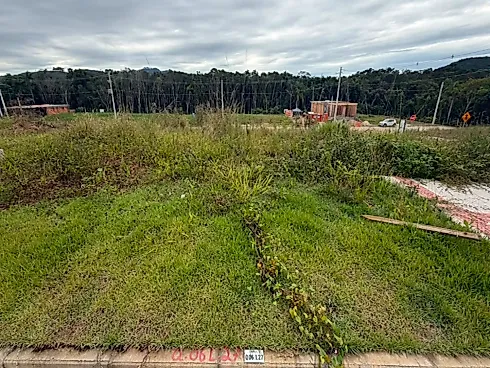 Terreno em Forquilhas, São José