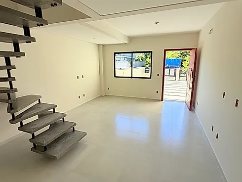 Sobrado geminado em Bela Vista, Palhoça