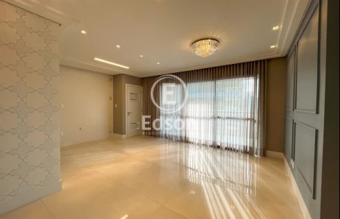 Apartamento em Kobrasol, São José