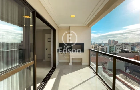 Apartamento em Kobrasol, São José