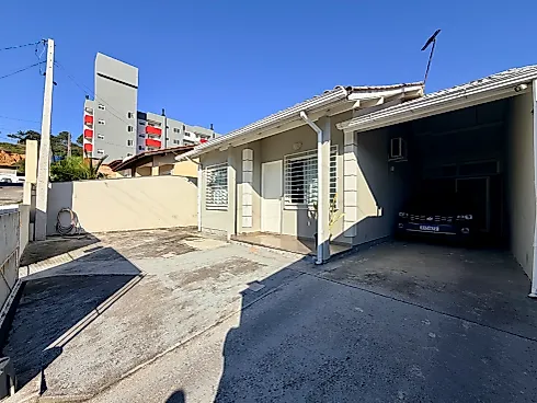 Casa com 2 quartos em Bela Vista, Palhoça