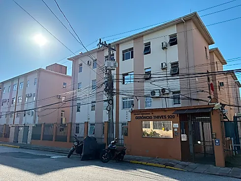 Apartamento com 2 quartos em Barreiros, São José