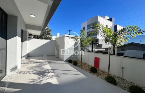Apartamento em Flor de Nápolis, São José