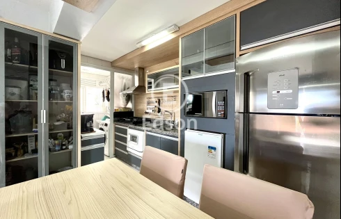 Apartamento em Praia Comprida, São José