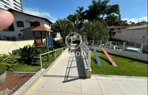 Apartamento em Barreiros, São José