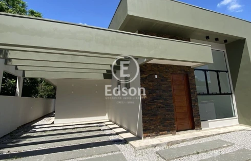 Casa em Forquilhas, São José