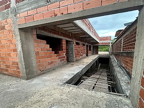 Vende-se | Construção em Pirenópolis – GO - Sobrado em Residencial Santa Luzia, Pirenópolis - Foto 2