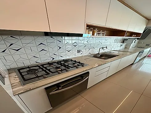 Thumbnail 19