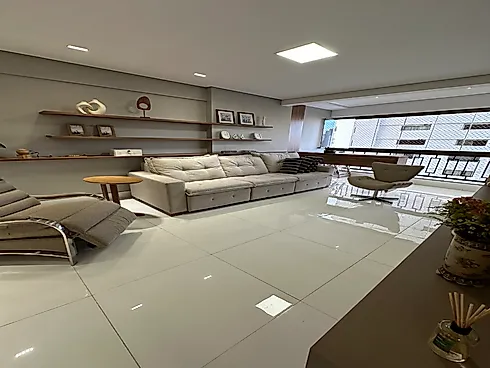 Apartamento em Setor Bueno, Goiânia