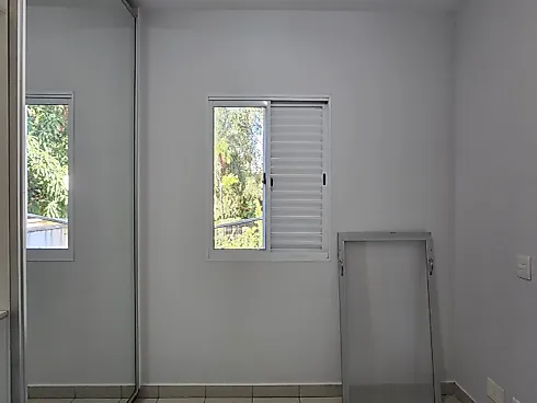 Sobrado geminado em Jardim América, Goiânia