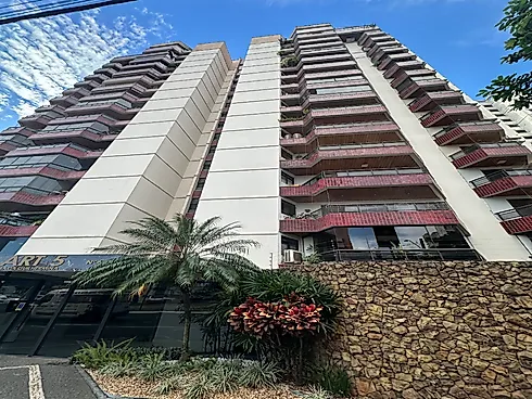 Apartamento em Setor Oeste, Goiânia