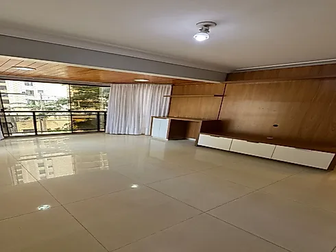 Apartamento em Setor Bueno, Goiânia
