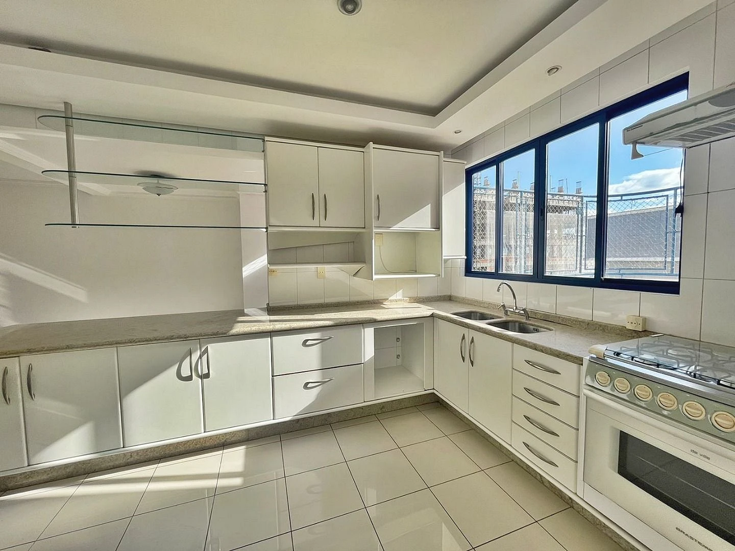 Cobertura com 4 Dormitórios - Campinas - São José/SC - Foto 23