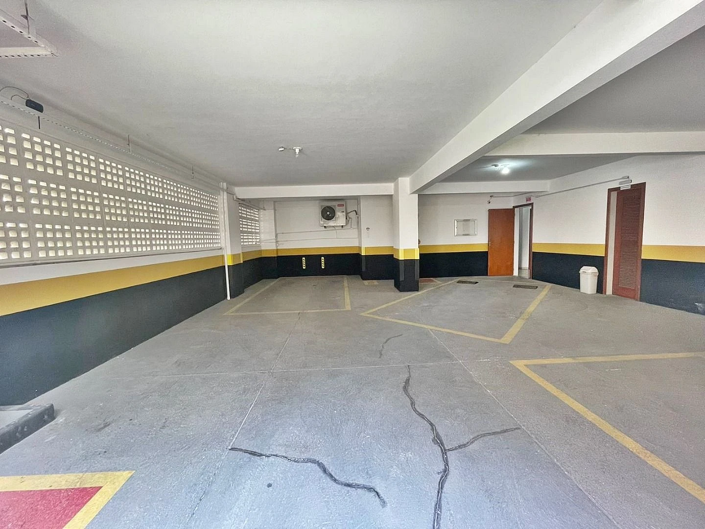 Cobertura com 4 Dormitórios - Campinas - São José/SC - Foto 27