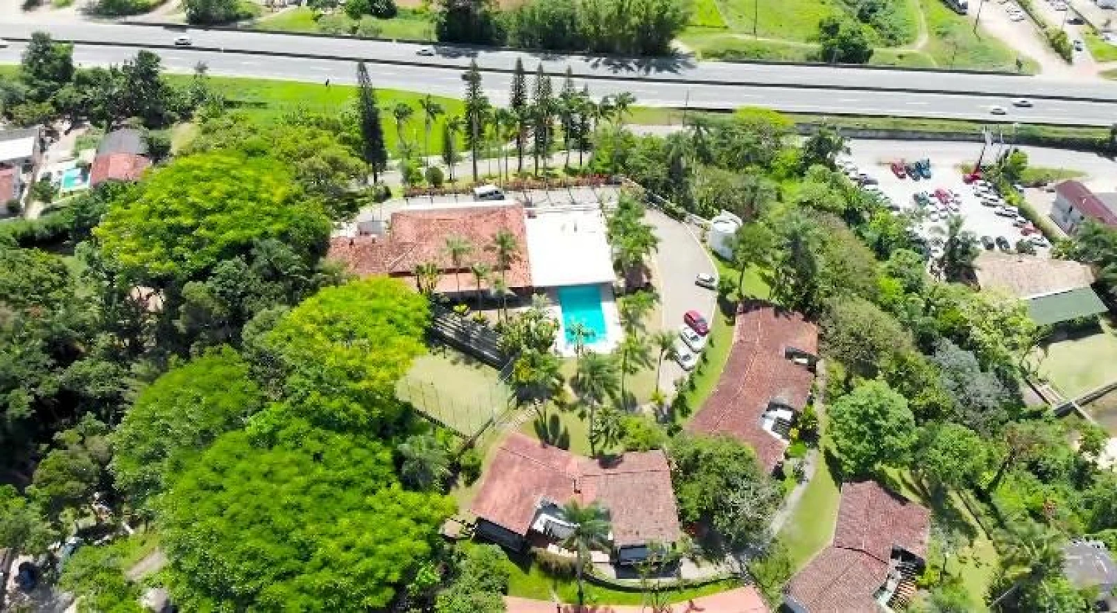 Casa a Venda , Propriedade para Festa e Eventos ,10 Chalés Local  Espetacular em Biguaçu-Balneário São Miguel SC - Foto 9