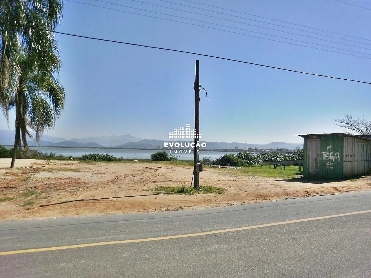 Terreno em Ponta de Baixo, São José