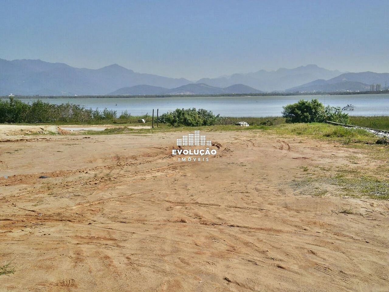 Terreno em Ponta de Baixo, São José