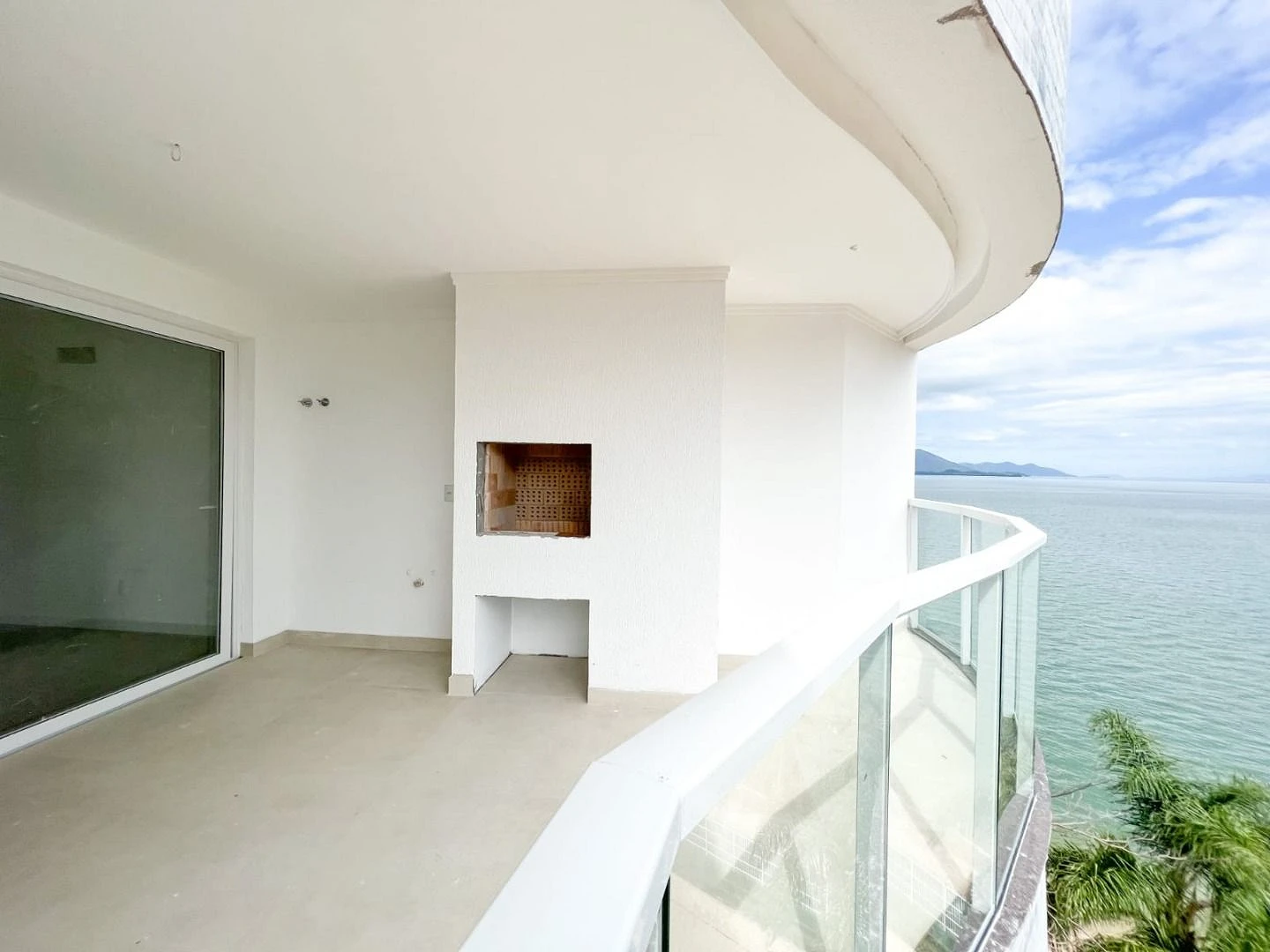 Cobertura 4 Quartos com 4 Suítes e 221m² - Coqueiros - Foto 6