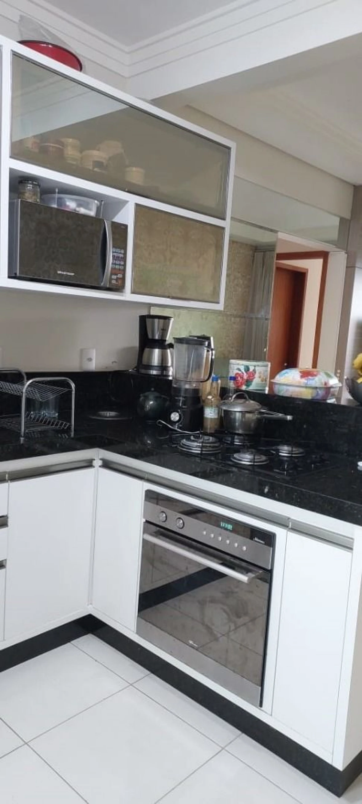 Excelente Apartamento, com 3 Quartos, 1 Suíte, 1 Banheiro Social, Salas, Cozinha e Área de Serviço e Vagas. Fundos, Biguaçú/SC. - Foto 10